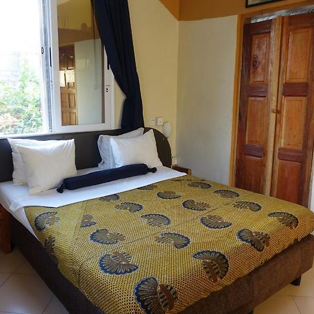 Cheers Guesthouse Botianaw Luaran gambar